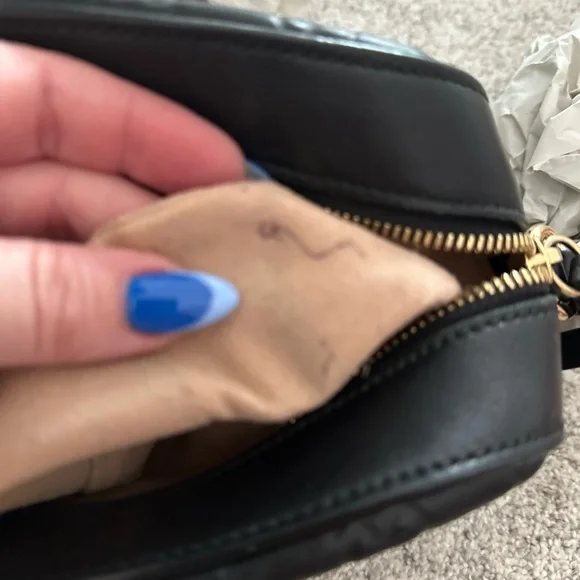 GUCCI Guccissima Small Signature Camera Bag - Picture 16 of 16